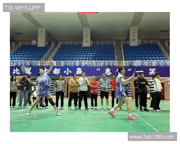 深圳羽毛球队总决赛精彩配合展现团队精神与默契之美