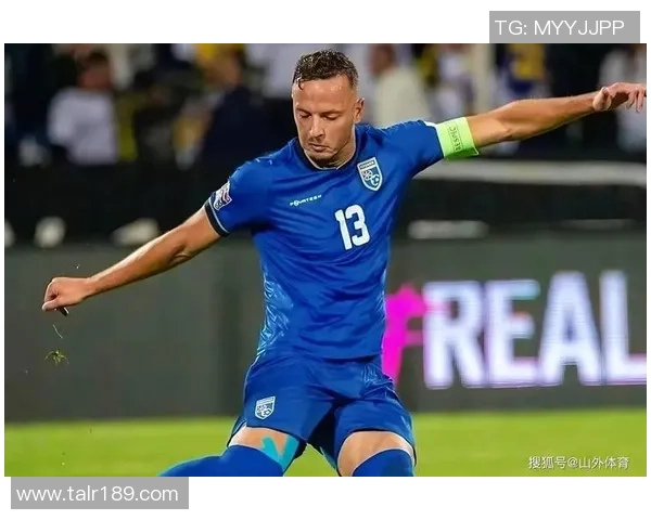 足球明星在赛场上的成熟表现与心理素质的深度剖析 足球明星在赛场上的成熟表现与心理素质的深度剖析