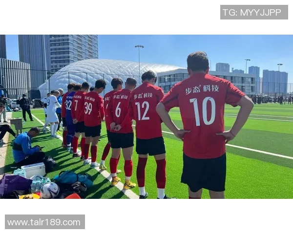 近视足球明星揭秘他们如何在绿茵场上克服视力障碍